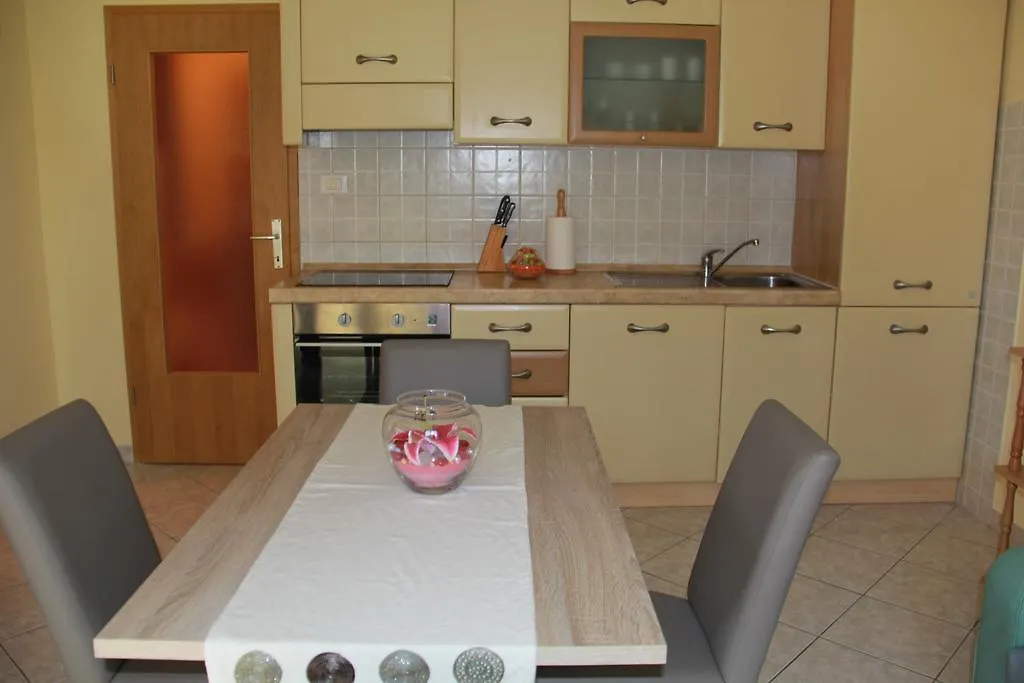 Grozdy Apartment Trogir