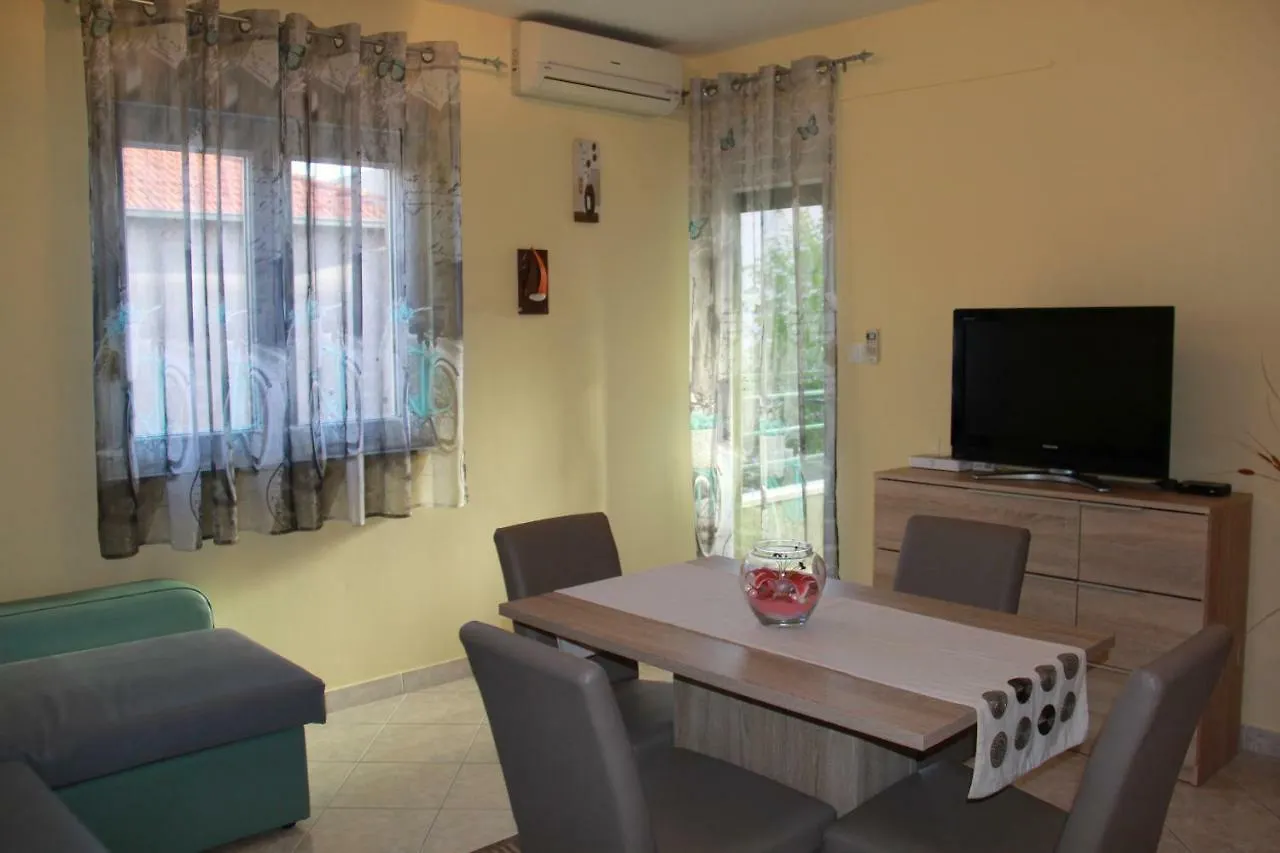 Grozdy Apartment Trogir