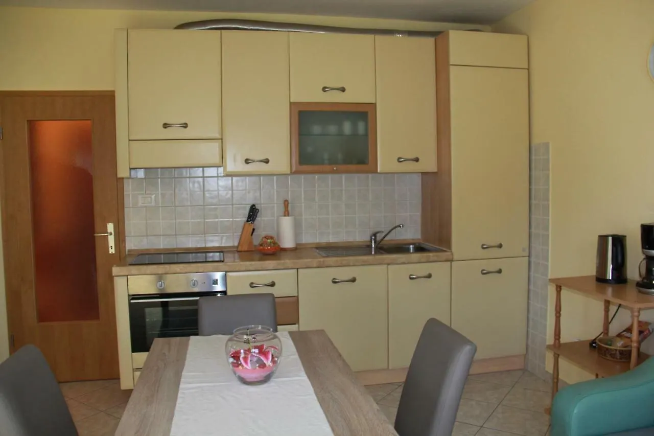 Grozdy Apartment Trogir